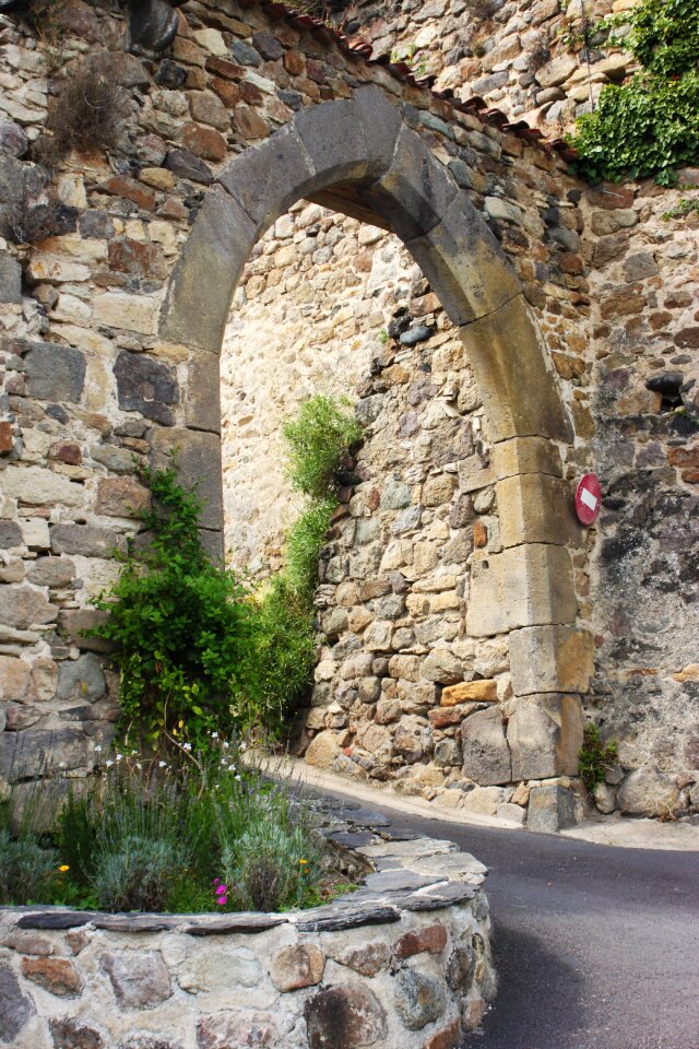 City historic arch