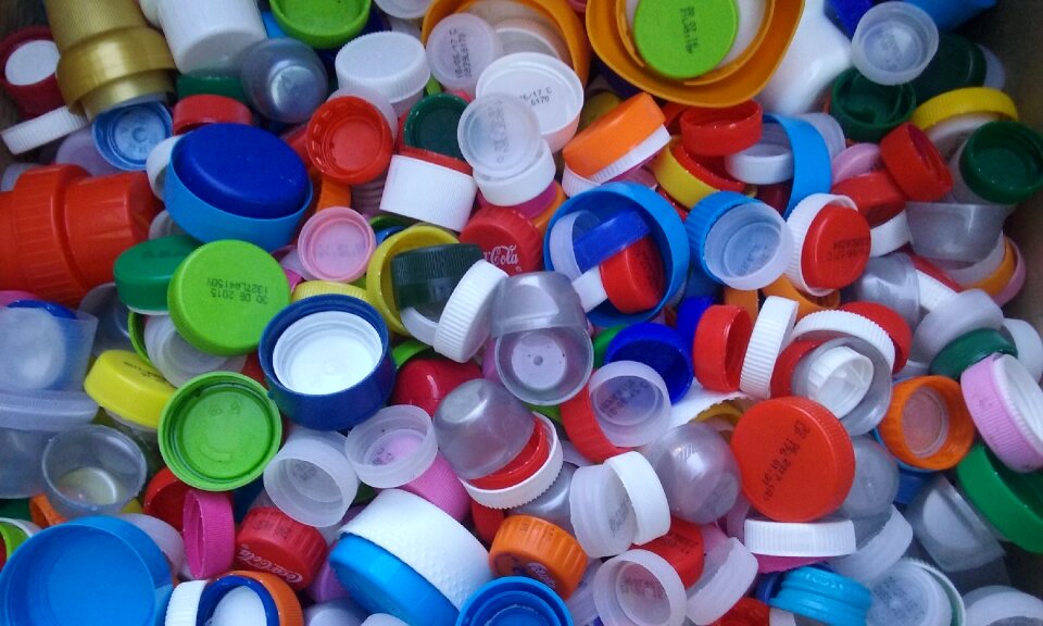 Caps plastic collection