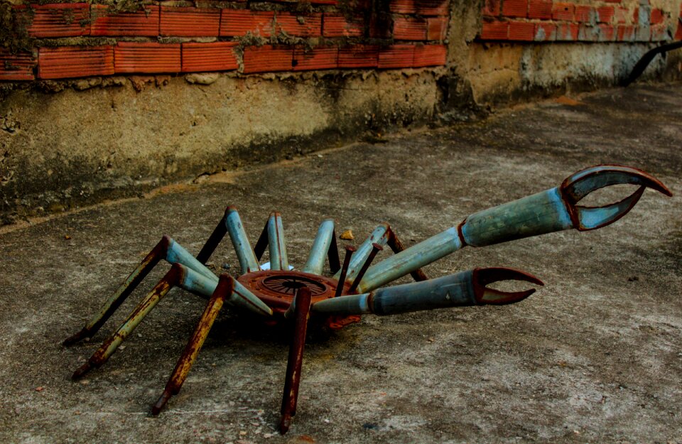 Sculpture art crafts