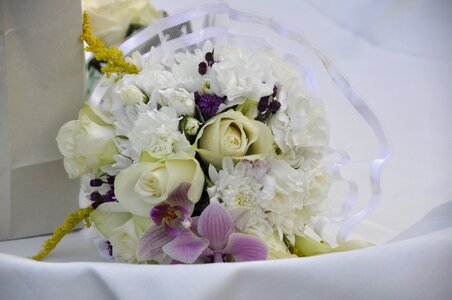 Bouquet flowers wedding photo