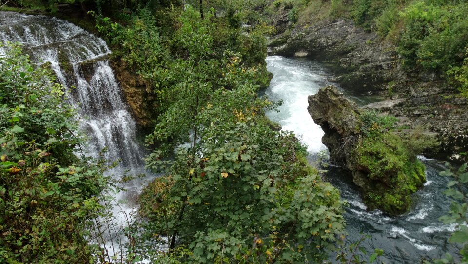 Slunjčica green waterfall photo