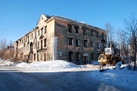 Collapse architecture winter