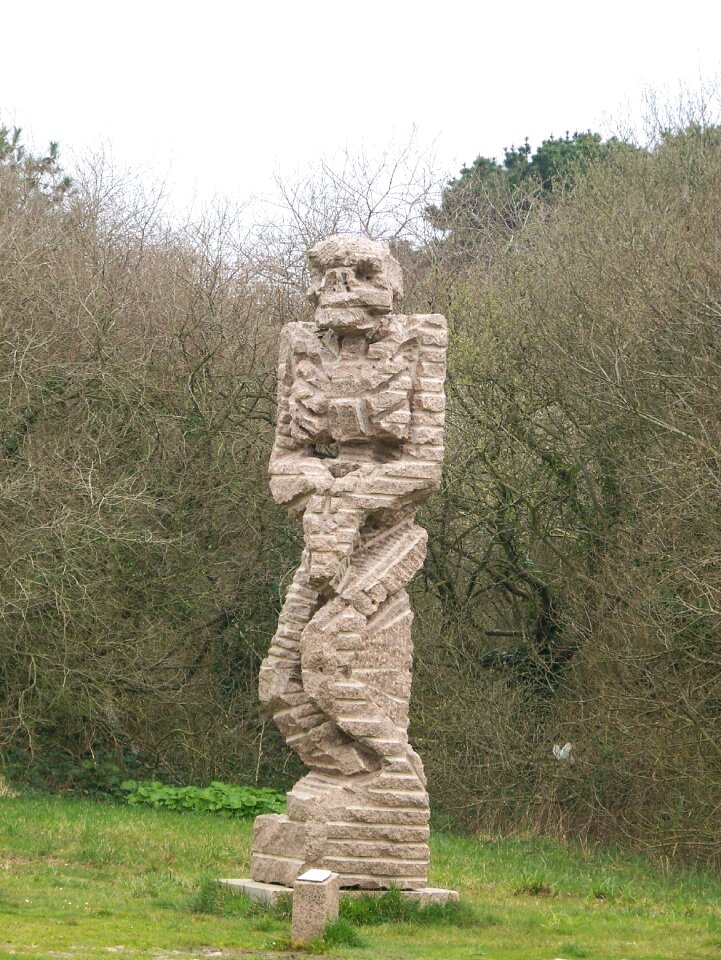 Sculpture statue granite
