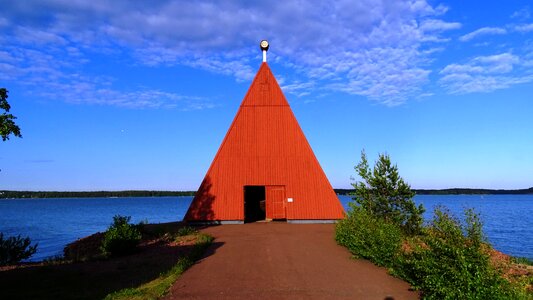 Island finland pyramid photo