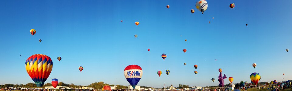 Hot air balloons ballooning sky photo