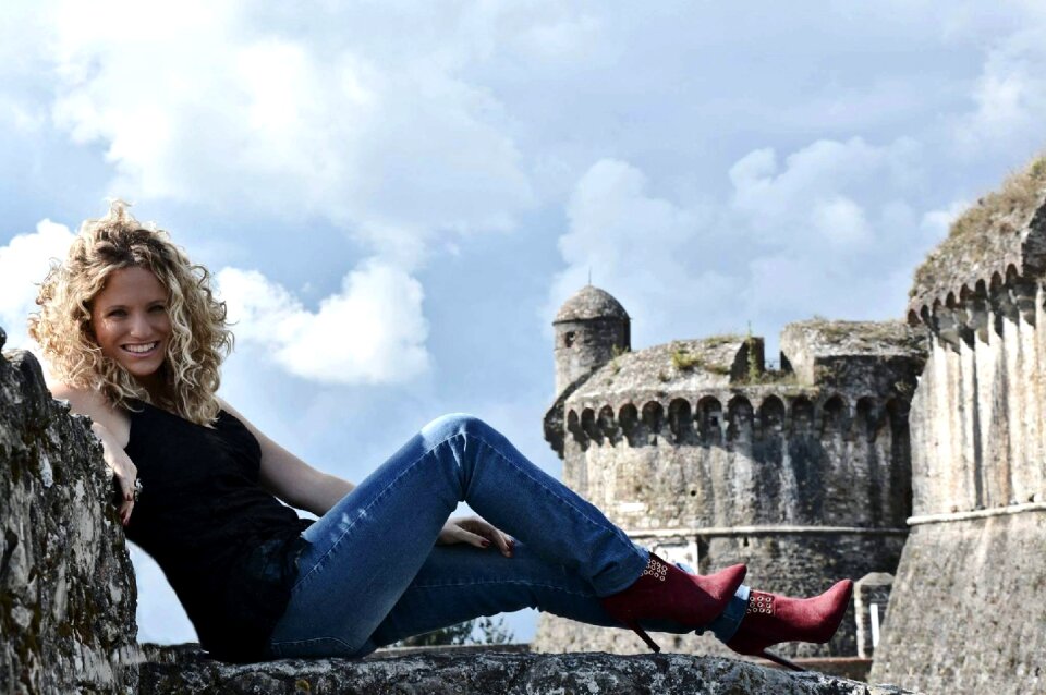 Girl castle colors