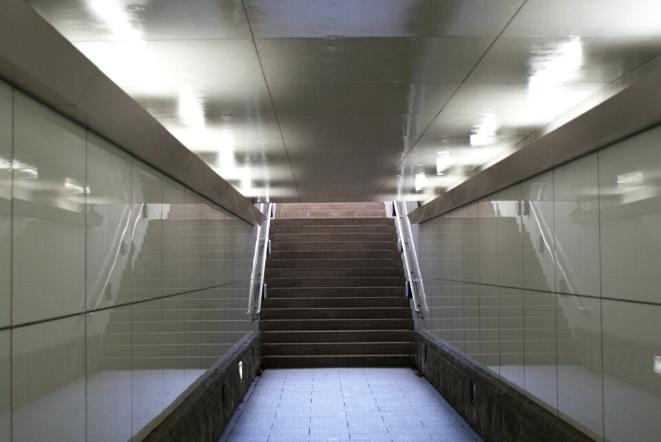 Lighting narrow underground