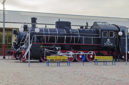 Exhibit museum transport