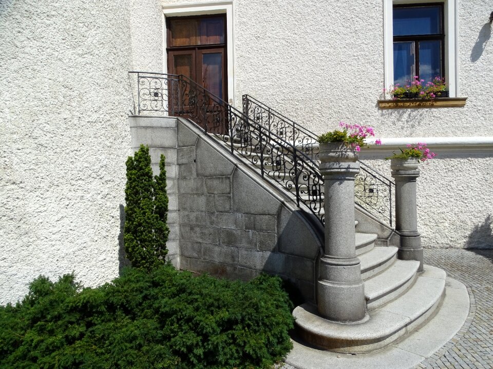 Staircase garden sights
