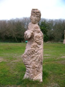 Pierre granite statue