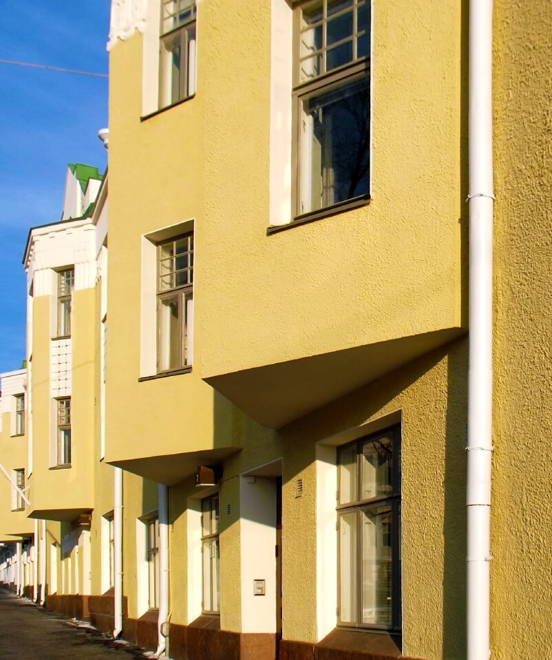 Light yellow windows