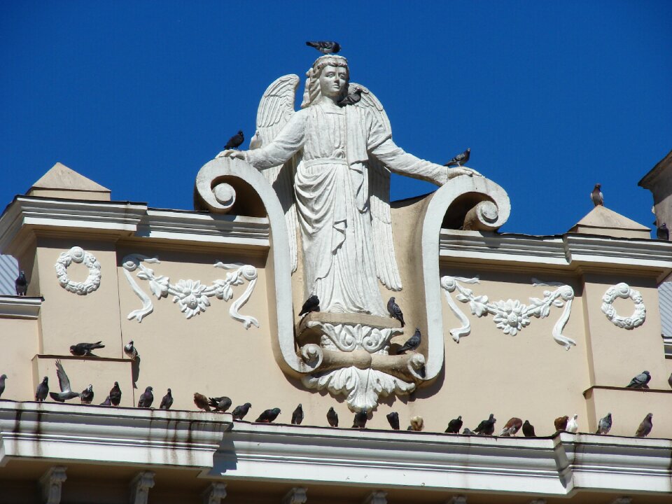 Caxias sculpture monument