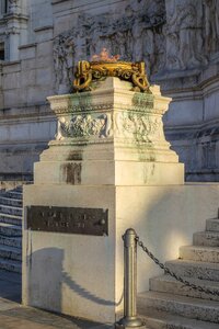 Garden fire monument memorial