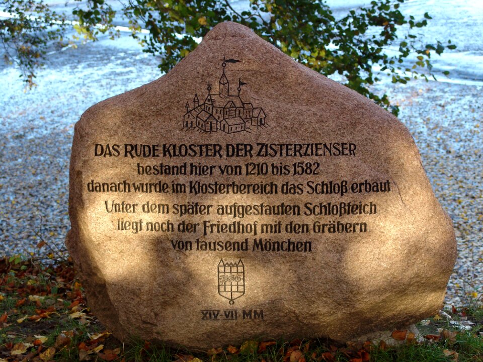 Information castle sign