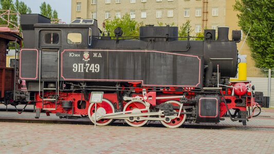 Exhibit museum transport