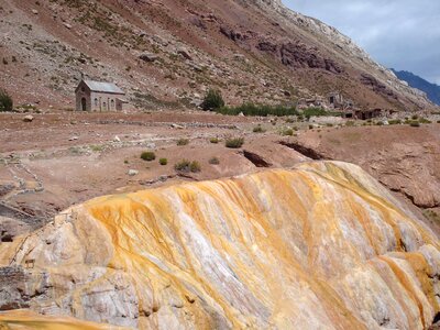 Mountain mendoza yellow