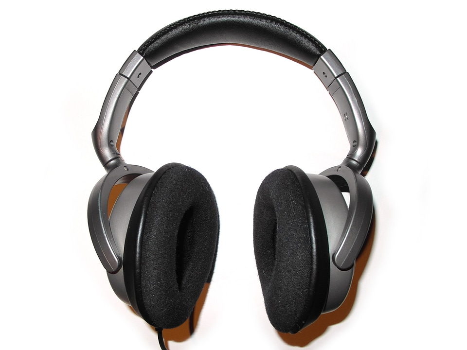 Listening audio audiophile
