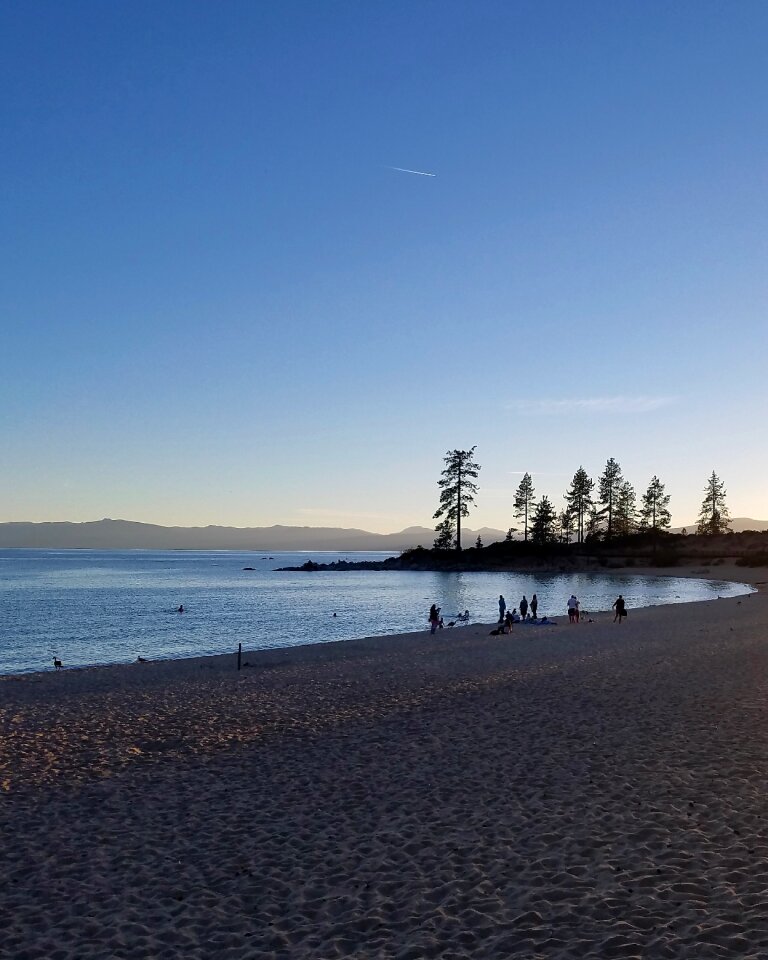Water tahoe sky