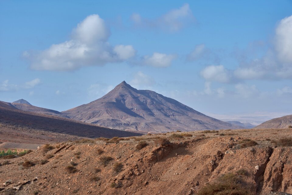 Sun lava volcano island
