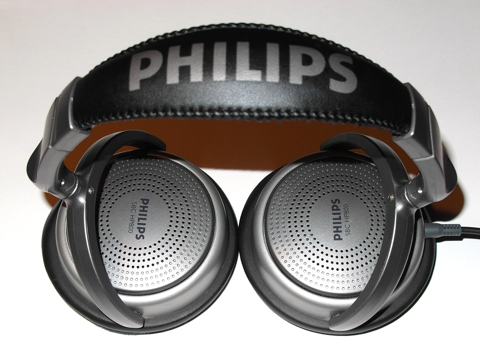 Listening audio audiophile