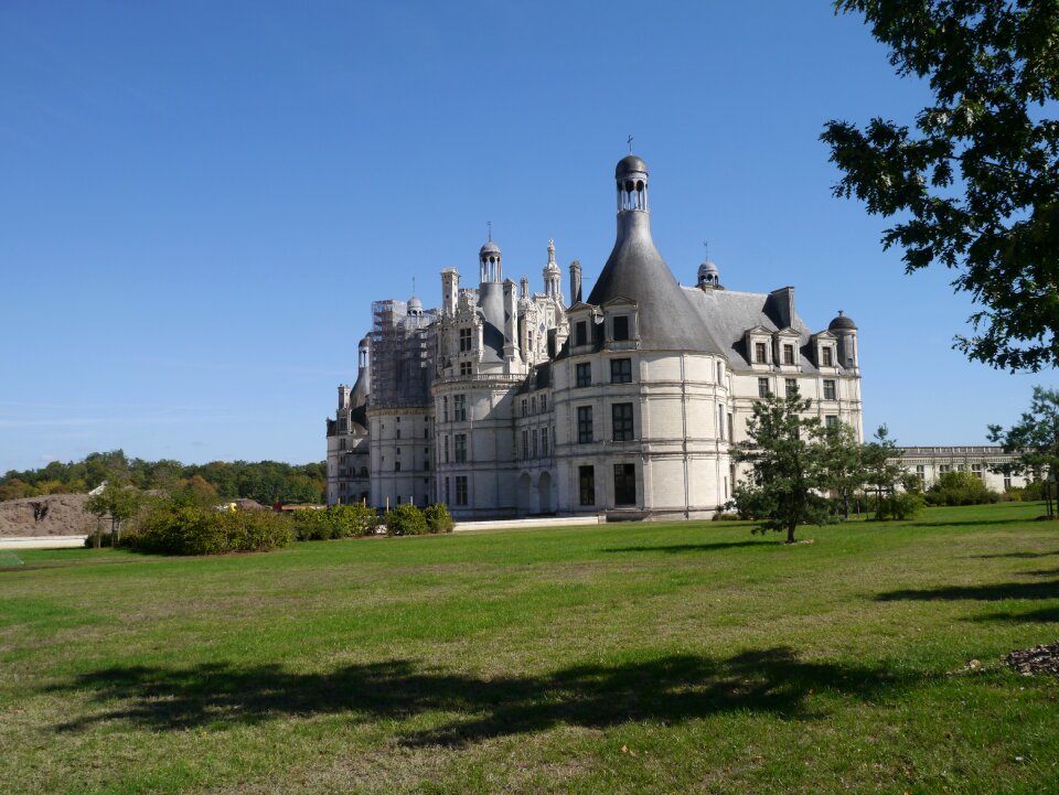Outside castle françois 1er