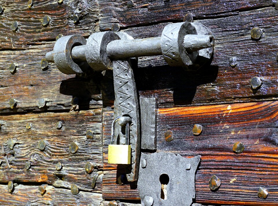 Rustic church mechanism
