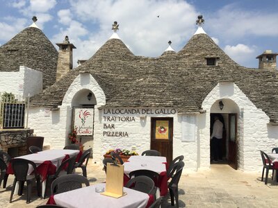 Puglia restaurant trulli