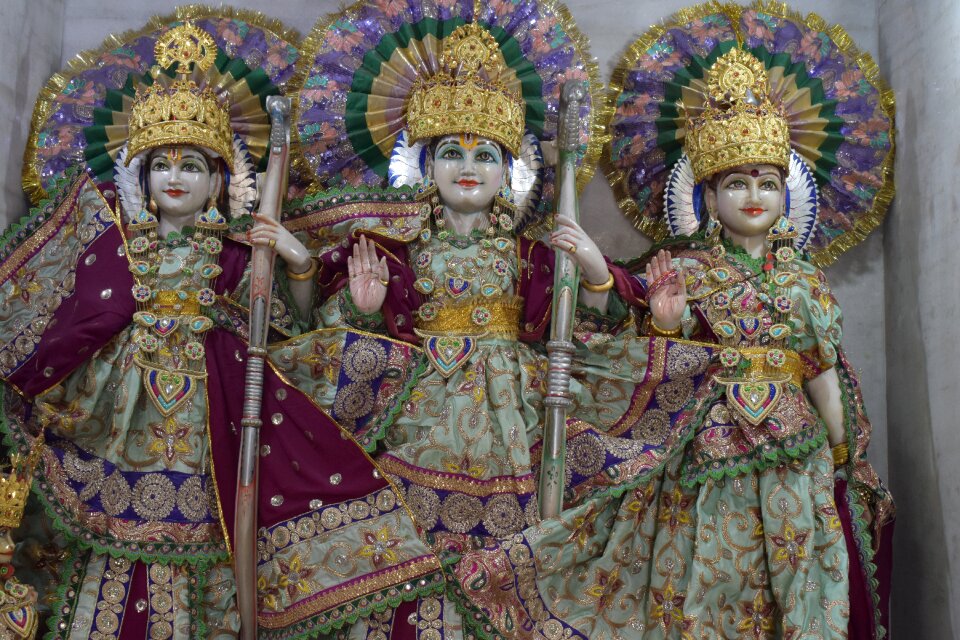 Worship religious statues
