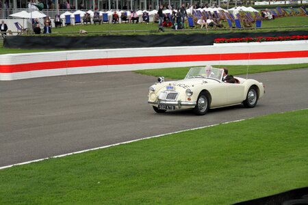 Race retro classic