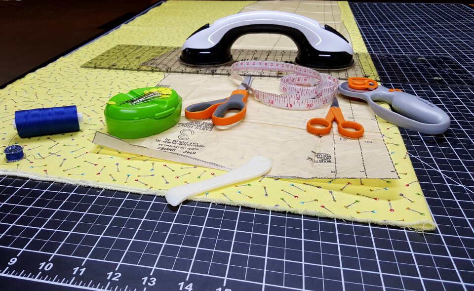Supplies thread tailor