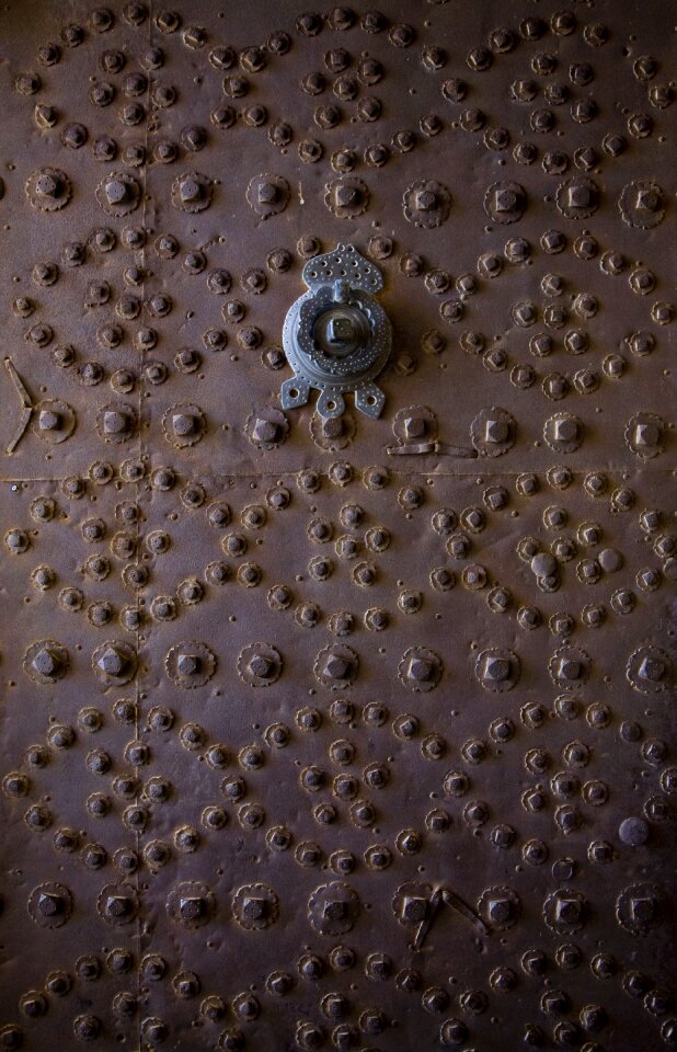 Iron doors mardin church