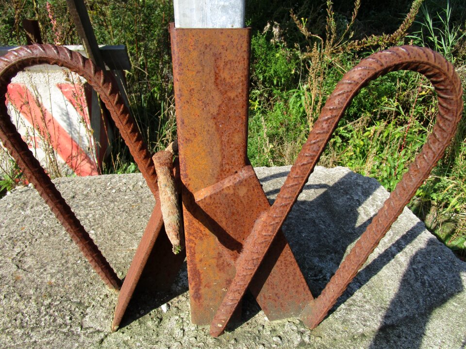 Mast post concreted