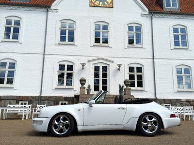 Porsche vintage car castle