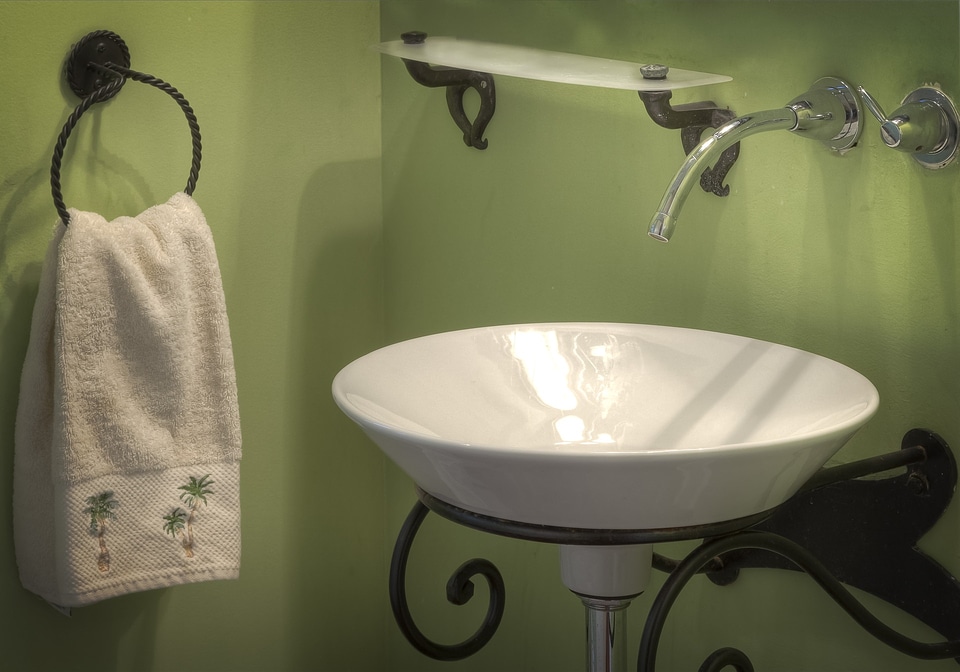 Elegance lifestyle faucet