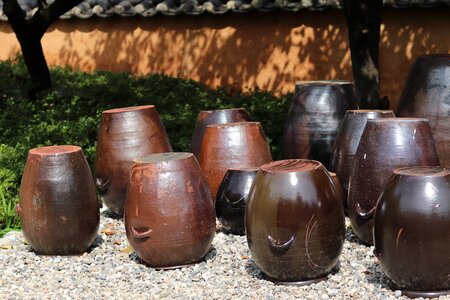 Chapter dogdae hanok jar