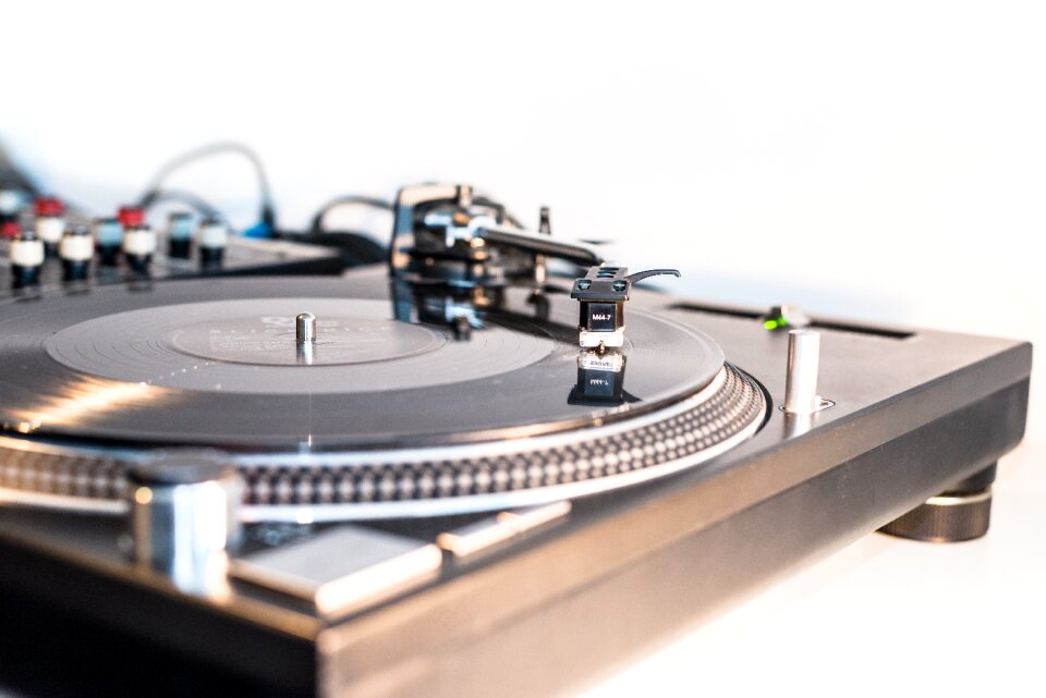Analog celebrate record