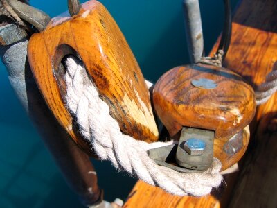 Tackle nautical ships