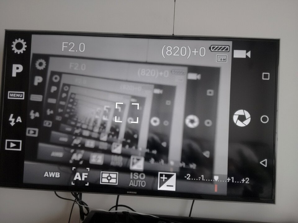 Screen camera mirror