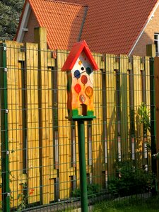 Nesting box bird feeder feeding place