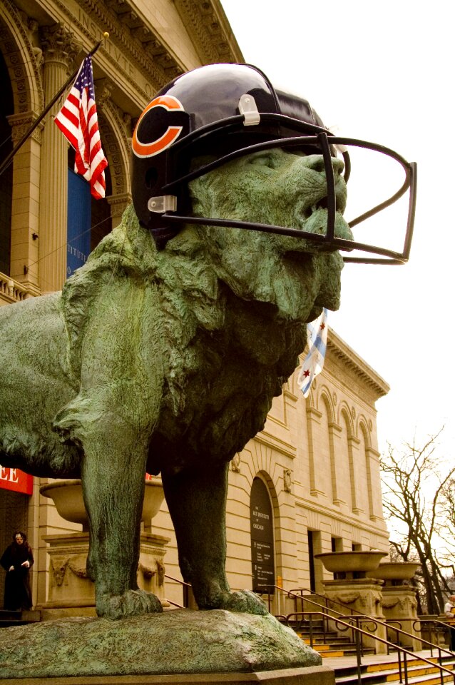 Chicago bears helmet statue