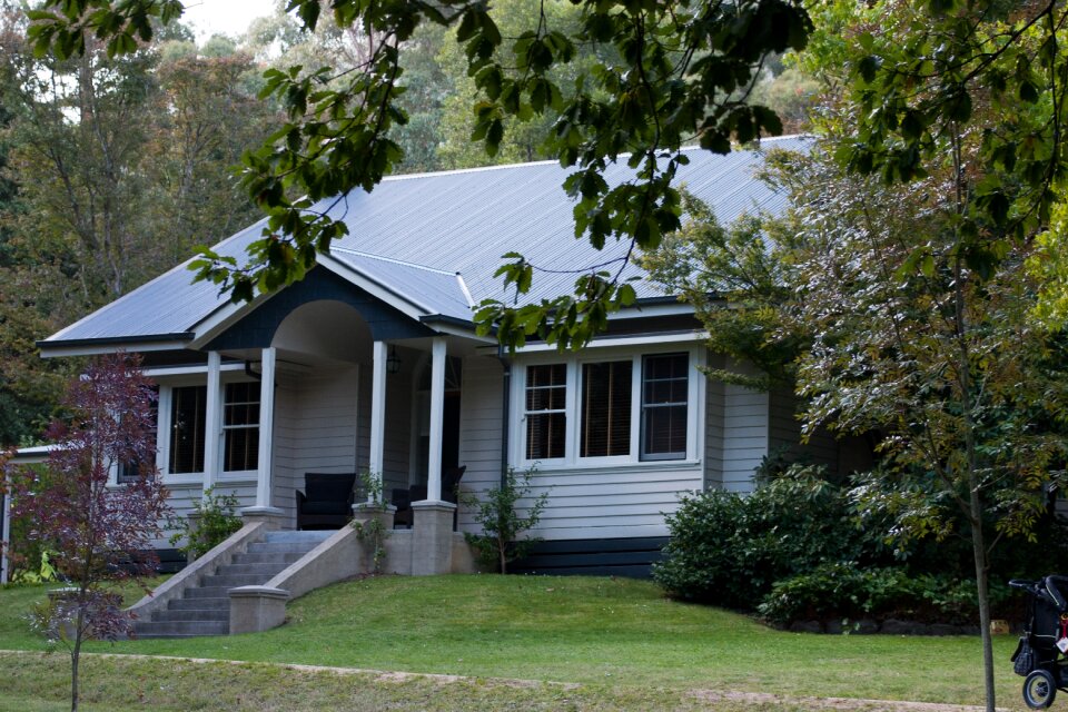 Traditional mount macedon vintage