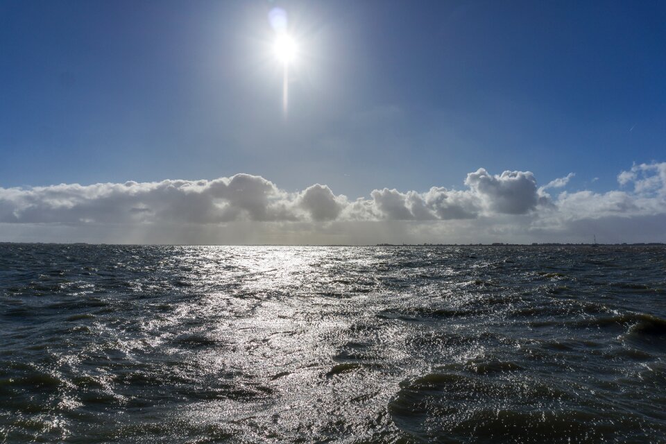 Water sun rays nature