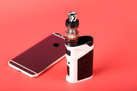 Apple mobile phones electronic cigarette pink photo