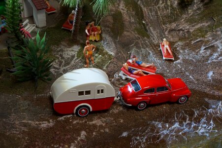 Model car figures beach