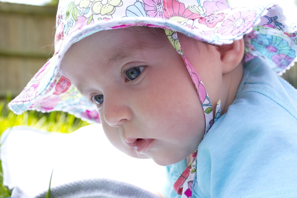 Summer hat blue eyes