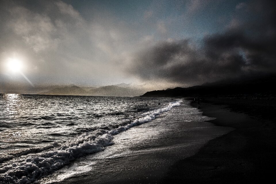 Holiday waves nature