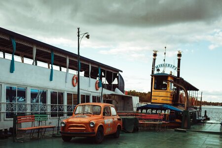 Marina shipping load