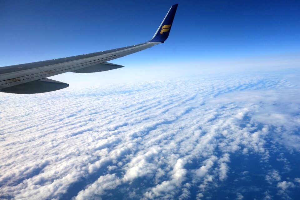 Aircraft wing flyer