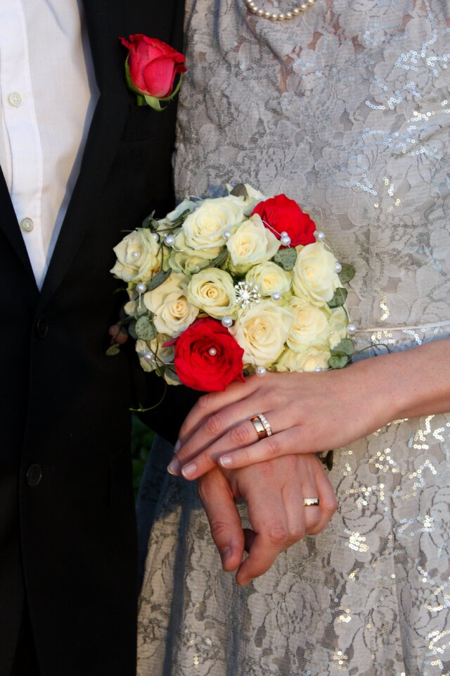 White black suit flowers