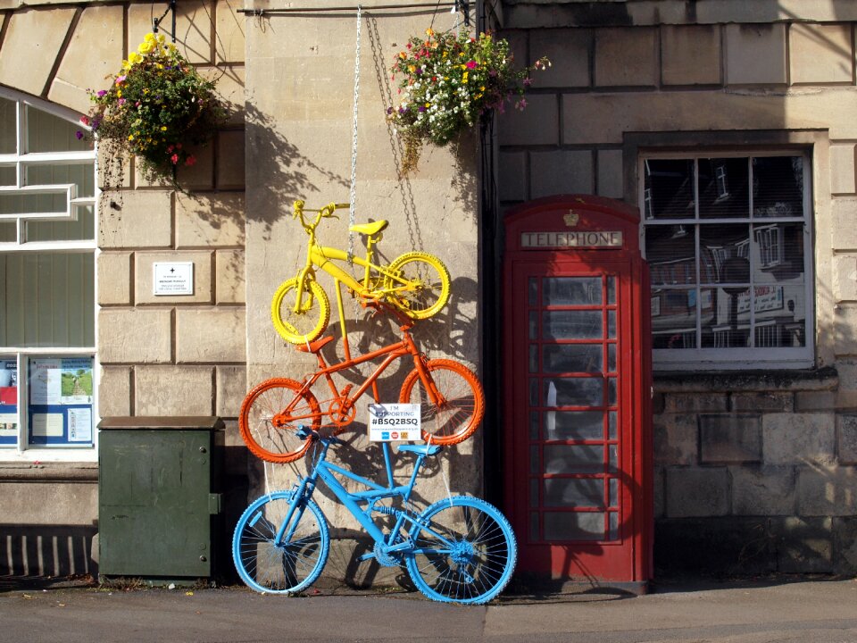 Sculpture street scene photo